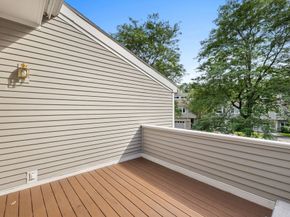 903 Pine Brook Dr 903, Peabody MA 01960