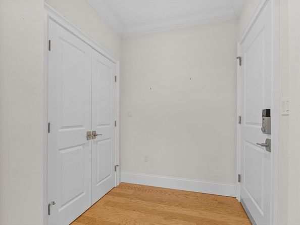 36 Elmwood Ave 4, Winchester MA 01890