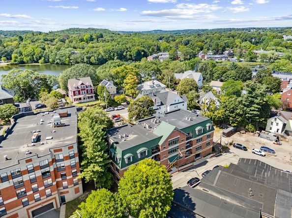 36 Elmwood Ave 4, Winchester MA 01890