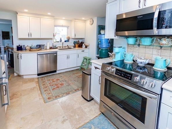 11 Harbor Street, Newburyport MA 01950
