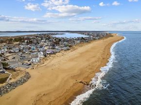 11 Harbor Street, Newburyport MA 01950