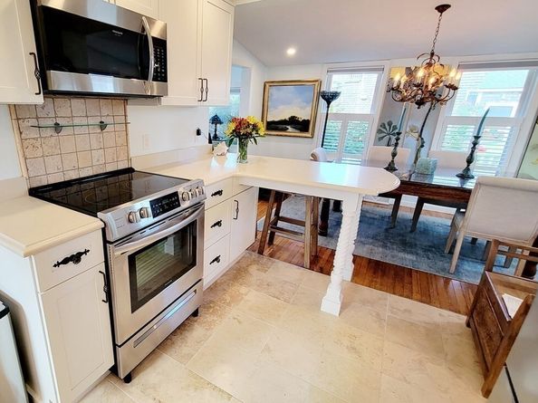 11 Harbor Street, Newburyport MA 01950
