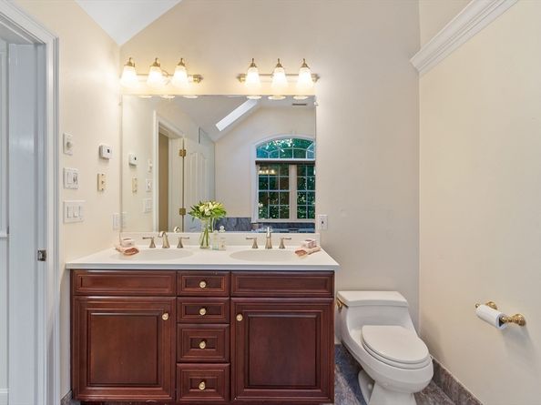 117 Hidden Rd, Andover MA 01810