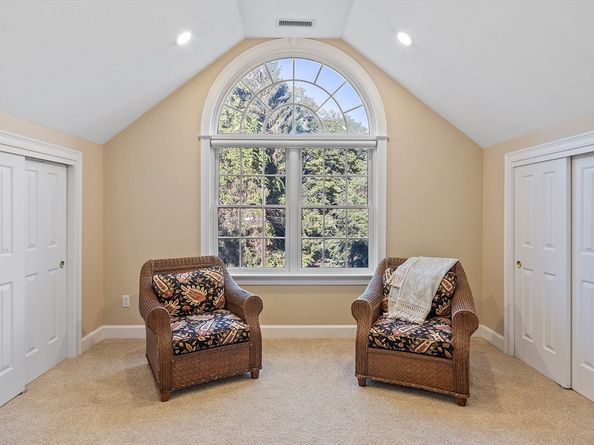 117 Hidden Rd, Andover MA 01810