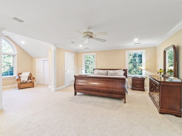 117 Hidden Rd, Andover MA 01810