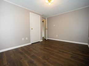 270 Sunderland Rd 96, Worcester MA 01604