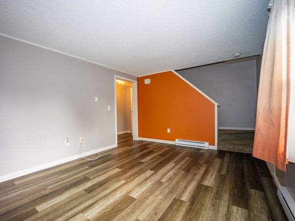 270 Sunderland Rd 96, Worcester MA 01604