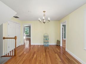 75 Chapin St, Uxbridge MA 01569