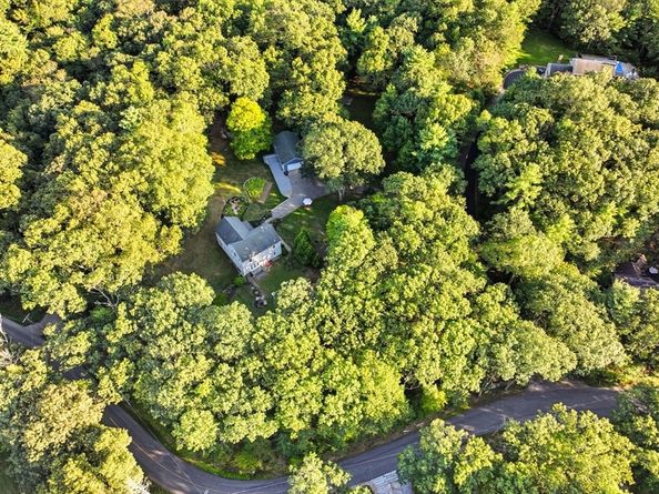 75 Chapin St, Uxbridge MA 01569