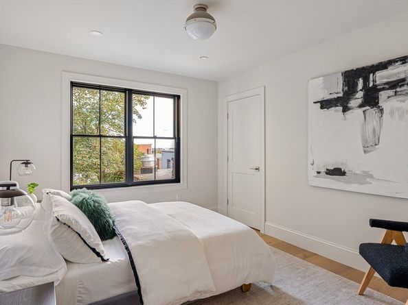 421 Saratoga Street 4A, Boston MA 02128