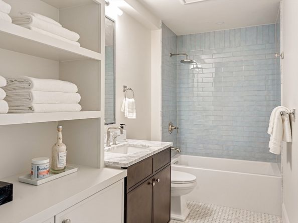 421 Saratoga Street 4A, Boston MA 02128