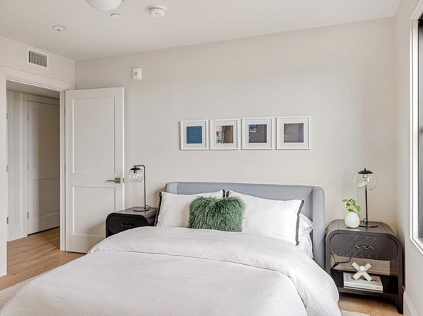 421 Saratoga Street 4A, Boston MA 02128
