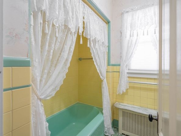 232 Main Street, Spencer MA 01562
