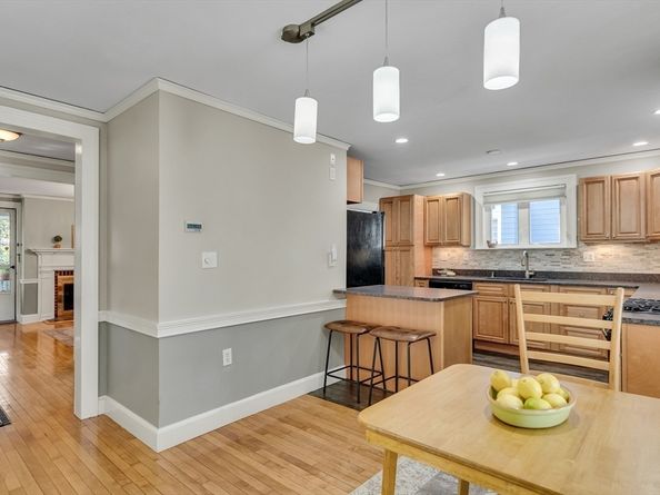 15 Cedar St, Salem MA 01970