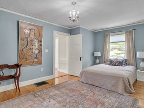 15 Cedar St, Salem MA 01970