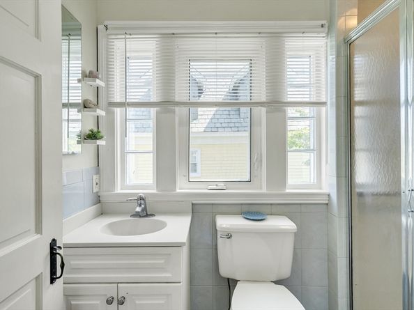 15 Cedar St, Salem MA 01970