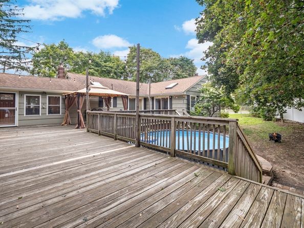 2 Smith Rd, Randolph MA 02368