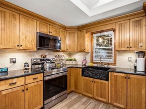 2 Smith Rd, Randolph MA 02368