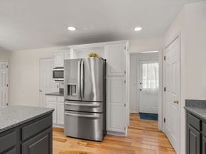 15 Penobscot Road, Natick MA 01760