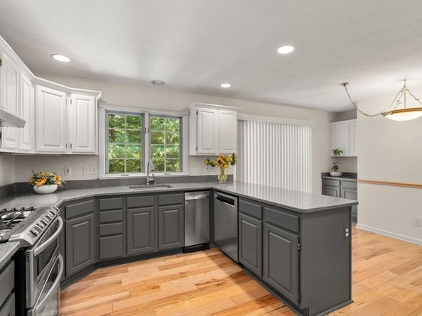 15 Penobscot Road, Natick MA 01760