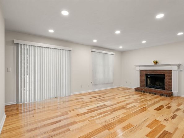 15 Penobscot Road, Natick MA 01760