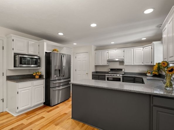 15 Penobscot Road, Natick MA 01760