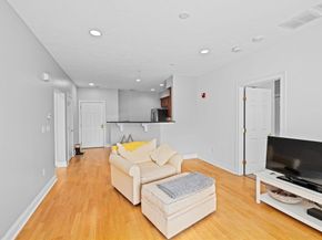 2204 Davenport Ave 2204, Canton MA 02021