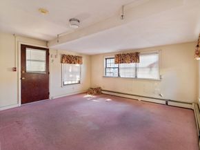 17 Monmouth St, Somerville MA 02143