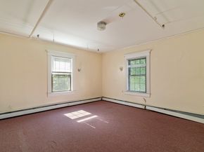 17 Monmouth St, Somerville MA 02143