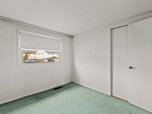 2 Alwin St, Boston MA 02136