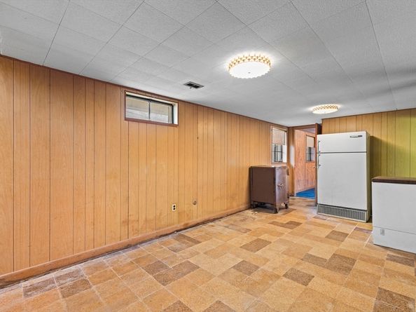 2 Alwin St, Boston MA 02136