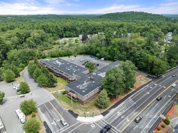 596-688 Boston Post Road E, Marlborough MA 01752