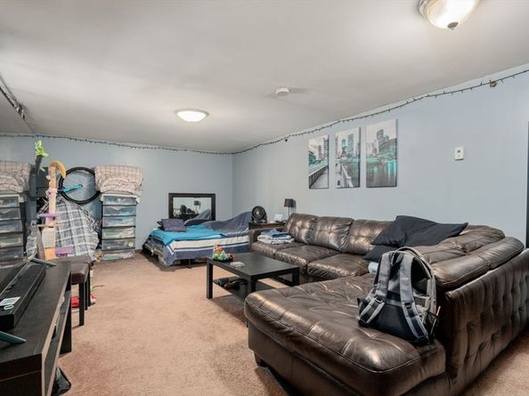 596-688 Boston Post Road E, Marlborough MA 01752