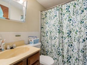596-688 Boston Post Road E, Marlborough MA 01752