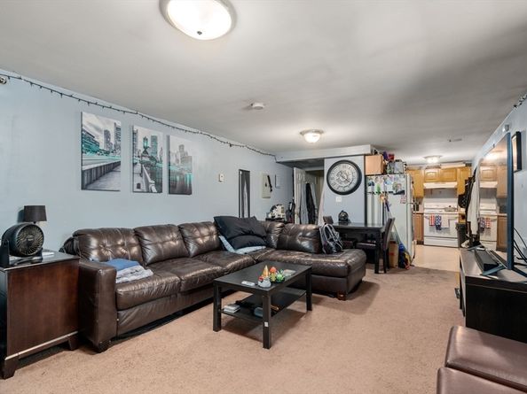 596-688 Boston Post Road E, Marlborough MA 01752