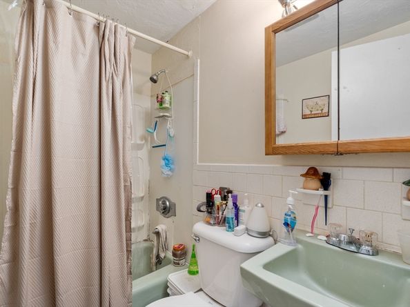 596-688 Boston Post Road E, Marlborough MA 01752