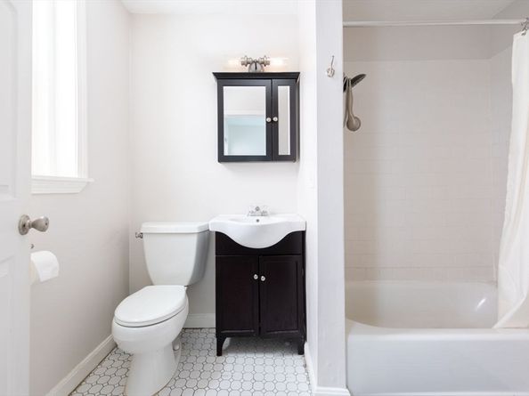 21 Aberdeen St 3, Boston MA 02215