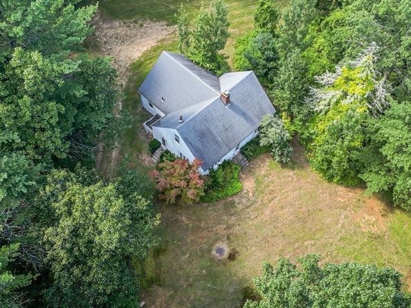 74 River Road, Sturbridge MA 01566