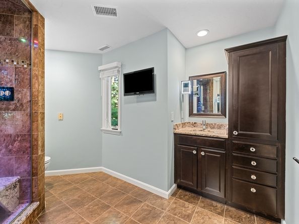 48 Pointe Rok Dr 48, Worcester MA 01604