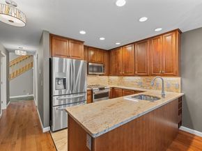 48 Pointe Rok Dr 48, Worcester MA 01604