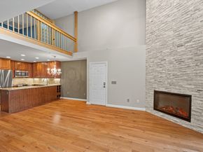 48 Pointe Rok Dr 48, Worcester MA 01604