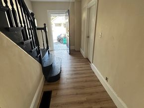 572 Eastern Ave, Lynn MA 01902