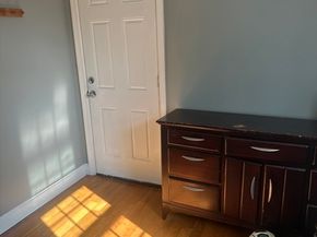 572 Eastern Ave, Lynn MA 01902