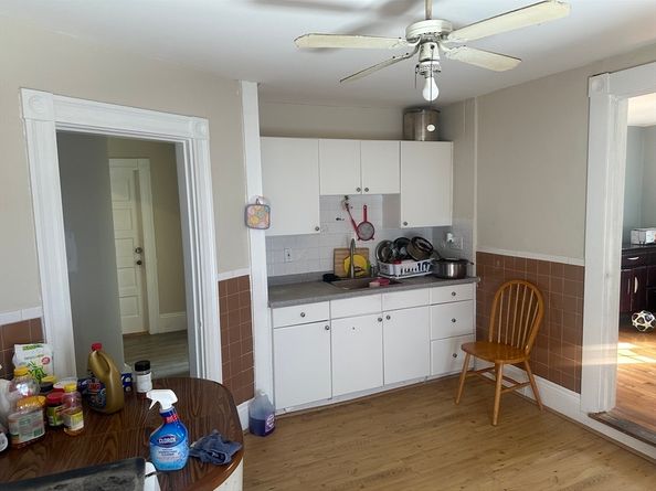 572 Eastern Ave, Lynn MA 01902