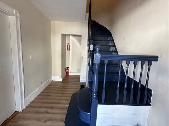 572 Eastern Ave, Lynn MA 01902