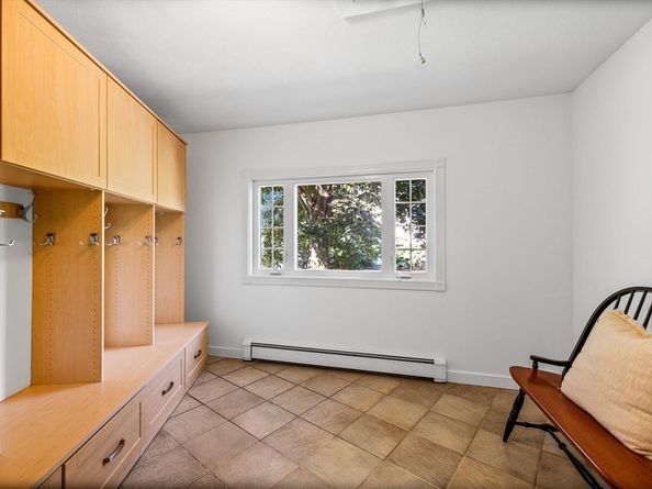 1 Fox Hunt Lane, Winchester MA 01890