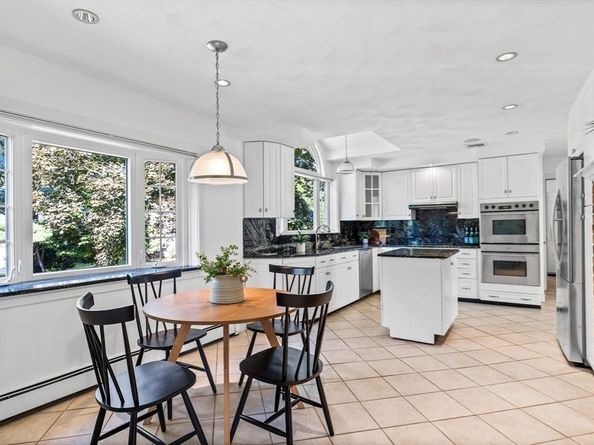 1 Fox Hunt Lane, Winchester MA 01890