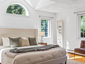 1 Fox Hunt Lane, Winchester MA 01890
