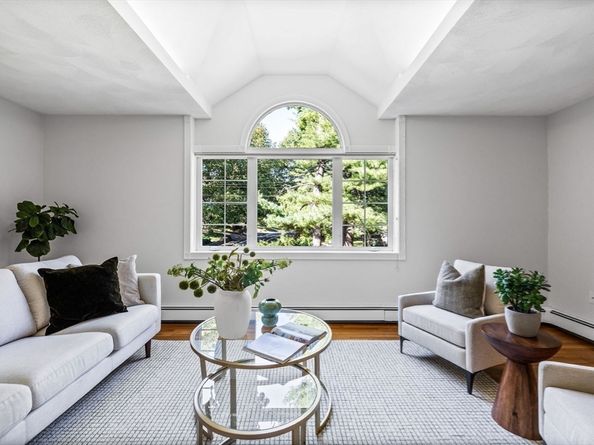 1 Fox Hunt Lane, Winchester MA 01890