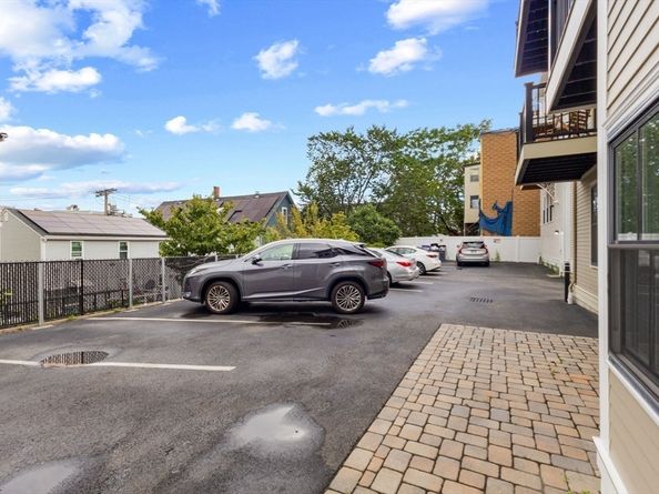 44 W Eagle St 1, Boston MA 02128
